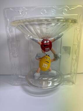 M&M's Collector Series Crystallized Acrylic Yellow & Red Balancing Characters Ca